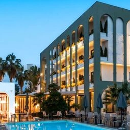 Flower Hotels & Resorts in Golem