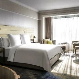Four Seasons Hotel Singapore