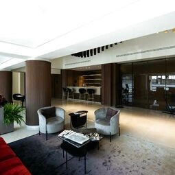 Gold Tower Lifestyle Hotel in Naples