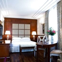 Golden Tower Hotel & Spa in Florence