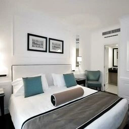 Grand Hotel Oriente in Naples