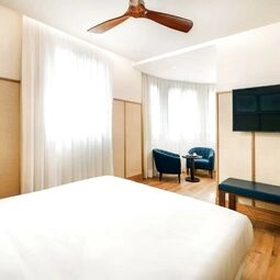 Hotel H10 Madison 4* Sup in Barcelona