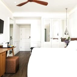 Hotel H10 University in Barcelona