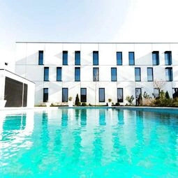 Hôtel Dali Val d'Europe in Chanteloup-en-Brie
