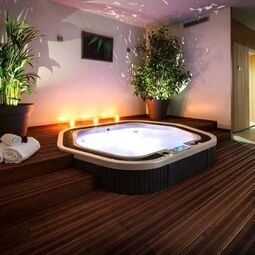 Hôtel Le Rive Droite & SPA in Lourdes