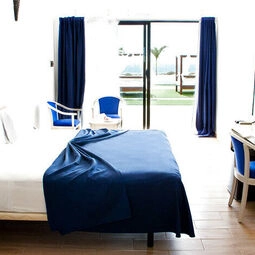 Hotel LIVVO Budha Beach in Santa Maria