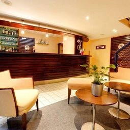 Hôtel Restaurant l'Hirondelle in Dunkirk