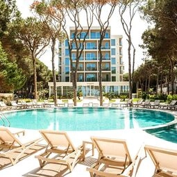 Hotel Skanderbeg in Golem
