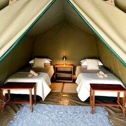 Hotel Kuvira River Camp in Mukuvi