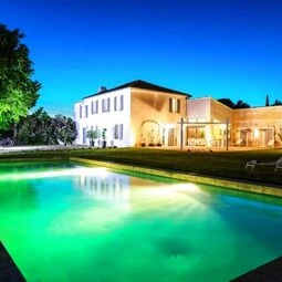 Hotel La Bastide de Damien, 5 clefs Demeure d'Exception et Table Remarquable dans le guide Teritoria, JACUZZI Privatif, Cuisine étoilée Dominique Frérard in Aix-en-Provence