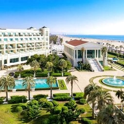 Hotel Las Arenas Balneario Resort in Valencia