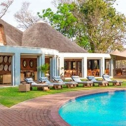 Hotel Lilayi Lodge