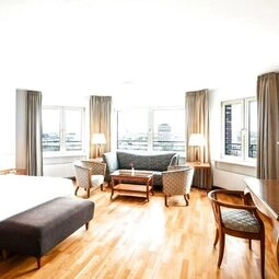 Lindner Hotel Frankfurt Main Plaza, part of JdV by Hyatt