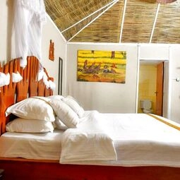 Hotel Mara Chui Eco-Resort in Ololaimutiek