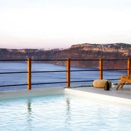 Hotel Melidonia Suites in Akrotiri
