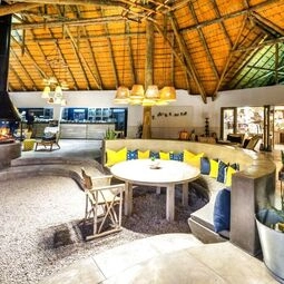 Hotel Mushara Bush Camp in Mokuti Lodge