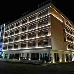 Oasis White HotelOpens in Sal Rei