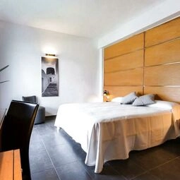 Palladium Hotel Cala Llonga in Santa Eulària des Riu