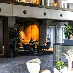 Peak 12 Hotel in Viborg