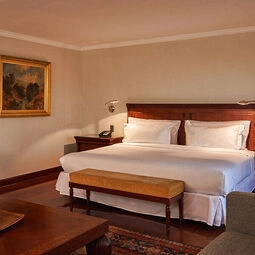 Hotel Plaza El Bosque Ebro in Las Condes