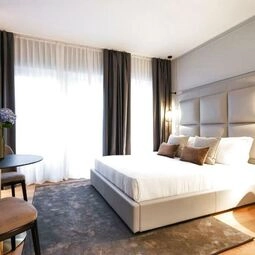 PRESTIGE BOUTIQUE APARTHOTEL - Piazza Duomo View in Milan