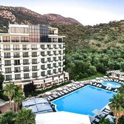 Rapo's Resort Hotel in Himarë