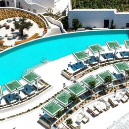 Hotel Sandblu Resort in Kamari