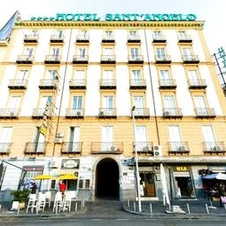 Hotel Sant'Angelo Suites in Naples
