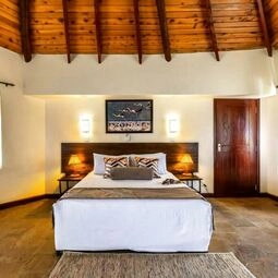 Hotel Sentrim Elementaita Lodge in Mbaruk/Eburu ward