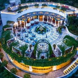 Hotel Silk Path Grand Sapa Resort & Spa in Sa Pa