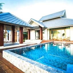 Hotel Sirarun Resort in Ban Tham Kiriwong