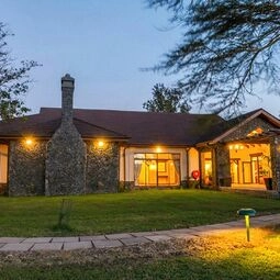 Hotel Sweetwaters Serena Camp in Nanyuki