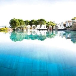Terre Blanche Hotel Spa Golf Resort in Tourrettes