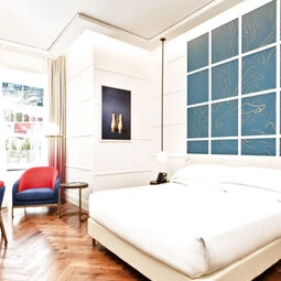 The Britannique Hotel Naples, Curio Collection By Hilton