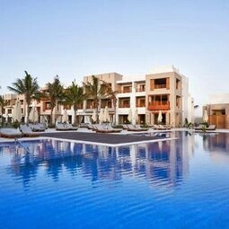 Hotel The Club by Fanar
