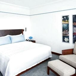 Hotel The Peninsula Manila in Makati