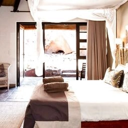 Hotel Twyfelfontein Country Lodge