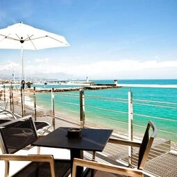 Hotel Villa Azur in Villeneuve-Loubet