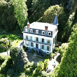 Hotel Villa Morton - Domaine du Grand Tourmalet Pic du Midi in Bagnères-de-Bigorre