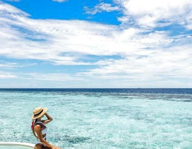 Athuruga Island